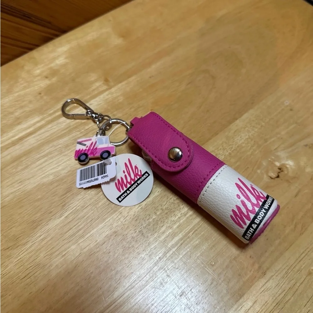 Bath & Body Works x Milk Bar 1oz Antibacterial Hand Spray Holder